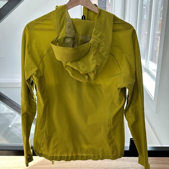 Patagonia light rain jacket - Picture 6 of 7